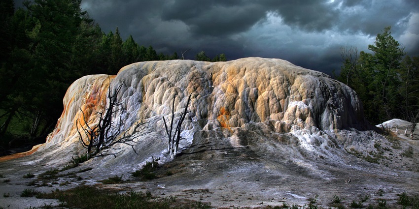 The Lost World Hot Springs and Night Park are beautiful places to visit in Ipoh, Malaysia.