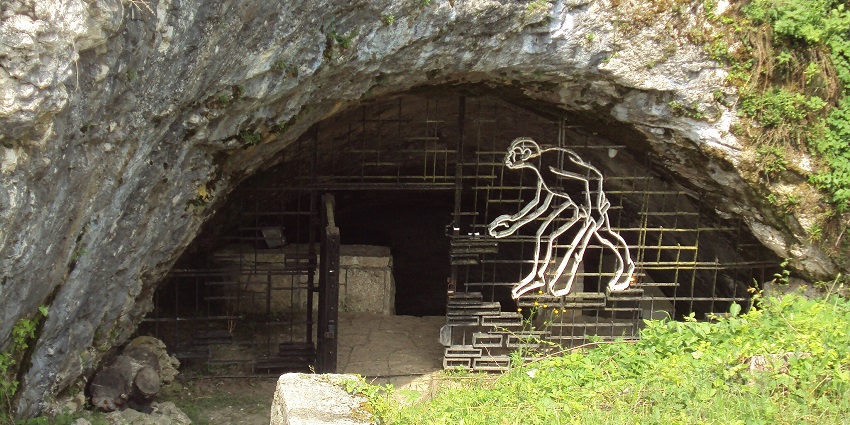 Explore this prehistoric cave from the Bronze Era which displays phenomenal wall art