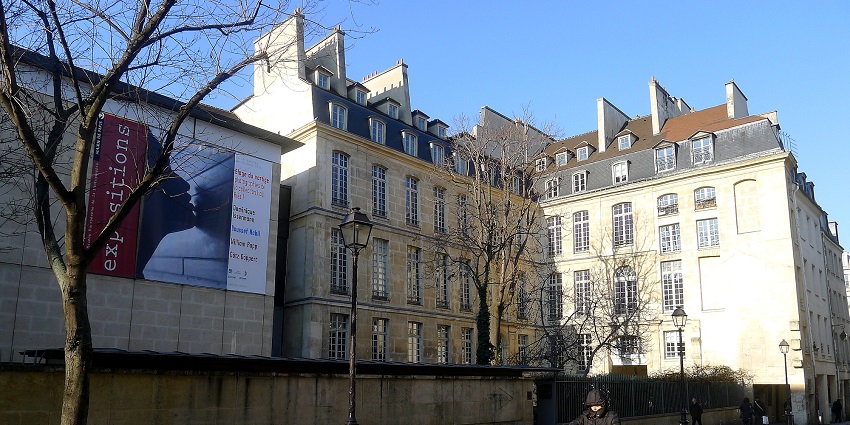 View 19th-century portraits at the Maison Européenne de la Photographie