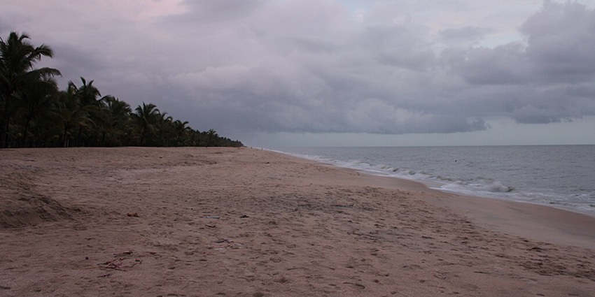 An image of the shoreline of the lovely Marari beach, found in Kerala state in India.