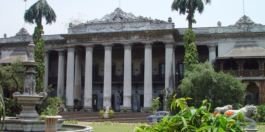 Explore the structure of the Marble Palace, near Aquatica Water Park in West Bengal.