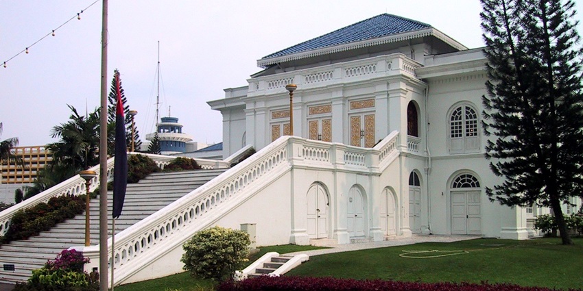 The istana besar in Malaysia, visiting here is one of the best things to do in Johor Bahru