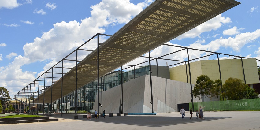 The modern architecture of Melbourne Museum, a well known animal museum in Australia