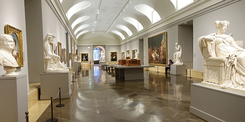 Some sculptures and paintings with key highlights displayed in Museo Nacional del Prado.