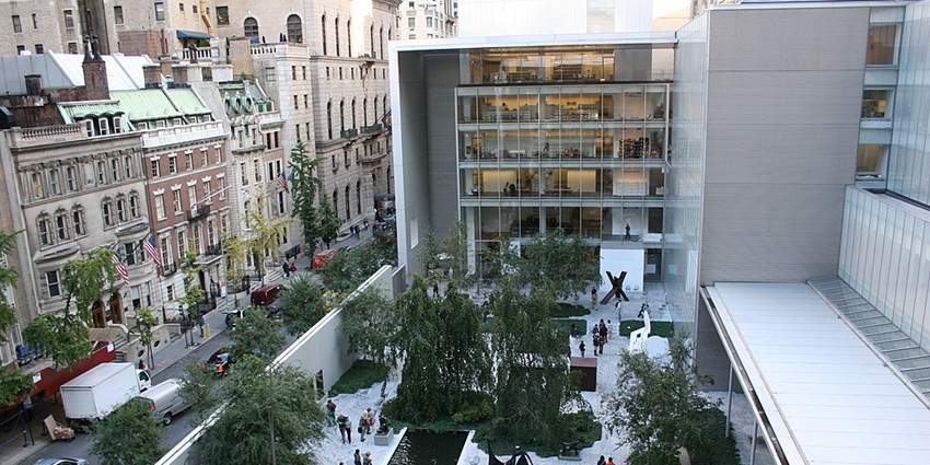 An image of the exterior of the Museum of Modern Art, one of the best museums in the USA.