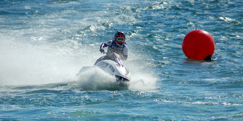 Experience some of the best adventures on your visit to the natural attractions in New Zealand.