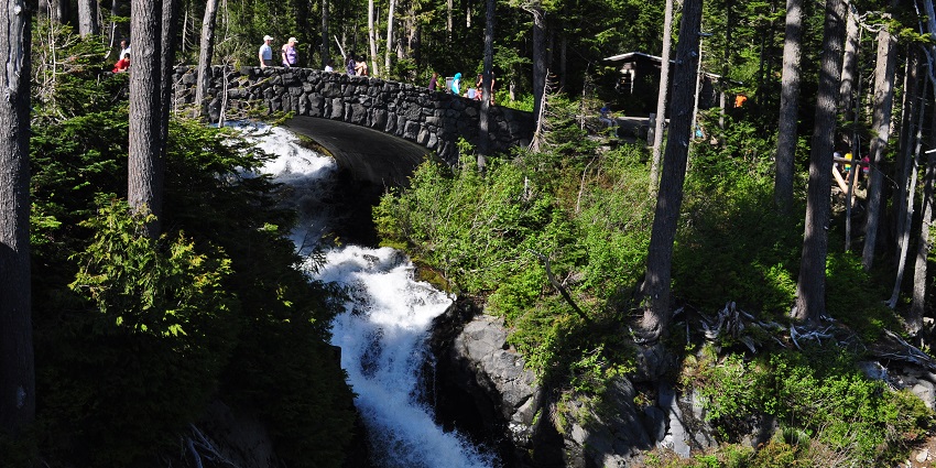 An image of the Narada Falls along with the mountains