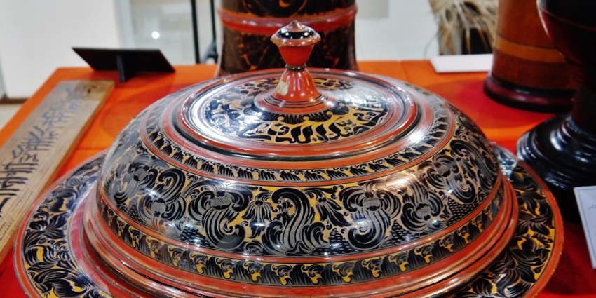 A treasure trove of Maldivian history, featuring ancient artifacts, royal antiques, and cultural relics.