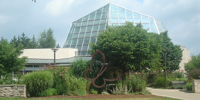 A view of the glass house located at one of the butterfly museum in Niagara Park