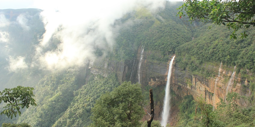 Discover the breathtaking Nohkalikai Falls in Cherrapunji, Meghalaya, a natural wonder.