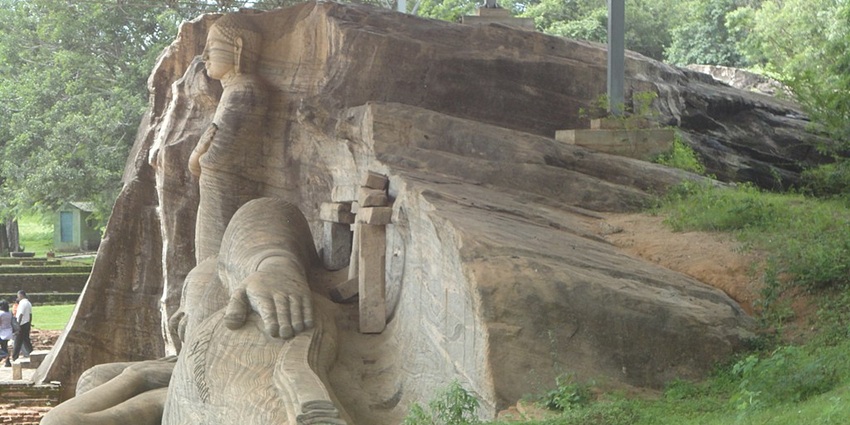 Gal Vihara’s stone Buddha showcases a breathtaking symbol of Buddhist heritage.