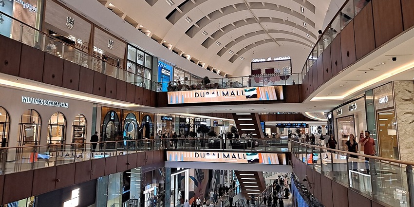 The interiors of Dubai Mall, boast stunning architecture and a luxurious shopping ambiance
