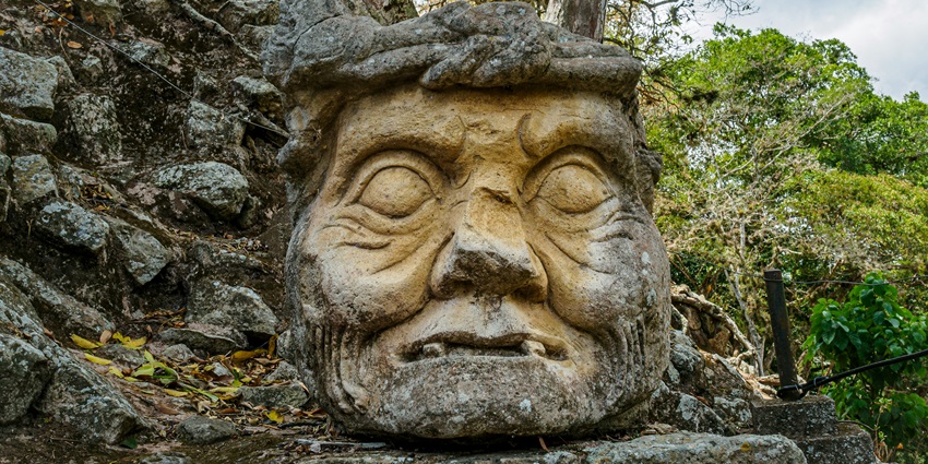 Pack essential travel items for a comfortable and enjoyable visit to Copán Ruinas.