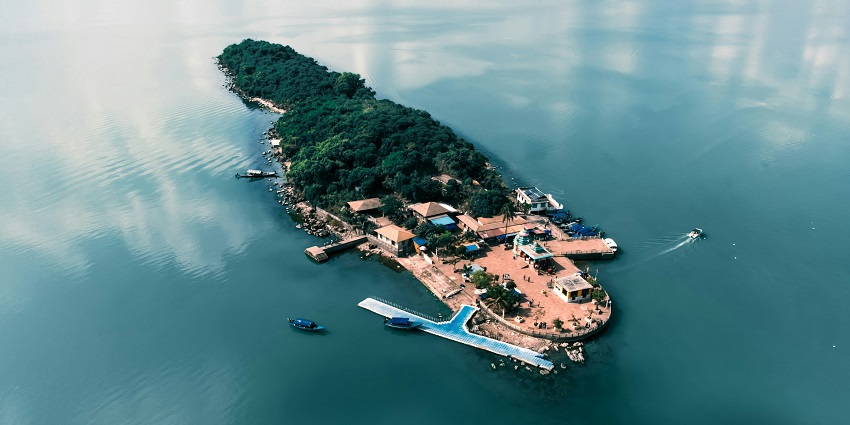 A glimpse of the drone shot of Kalijai Island in Chilika Lake, Odisha.