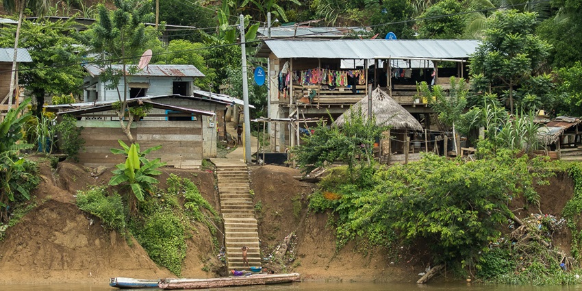 Explore this rustic village and make Panama Village one of the unique stops on your journey.
