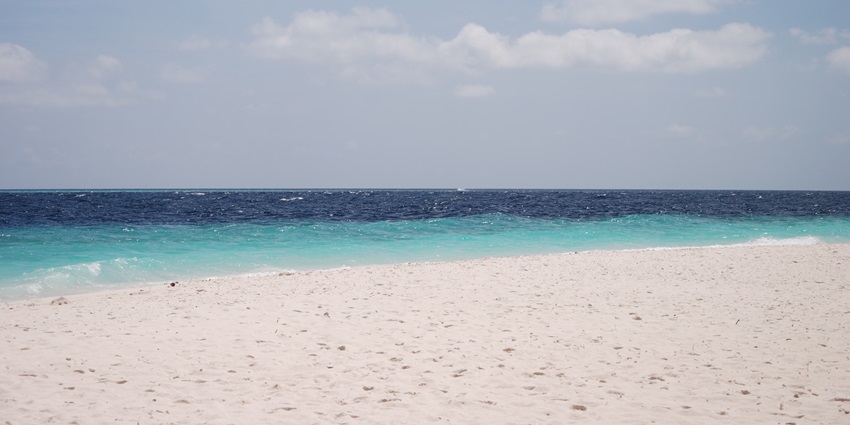 A hidden gem offering tranquil waters and stunning natural scenery at Pantai Bangsal.
