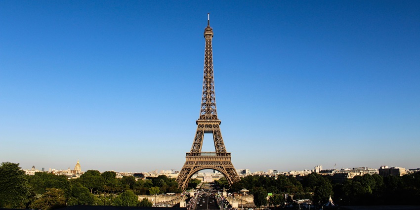 Paris, France,one of the best places to visit in February for couples seeking romance.