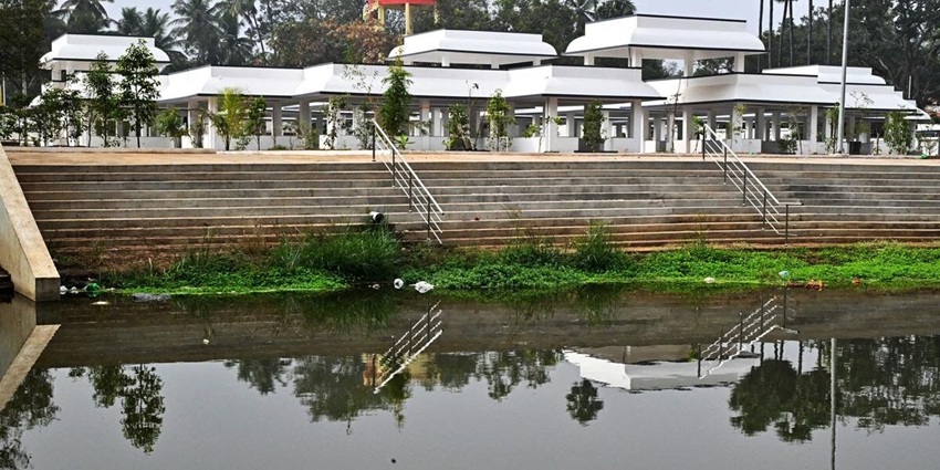 An image of a lake near Tharpana Mandapams at Perur Padithurai in Coimbatore, India.