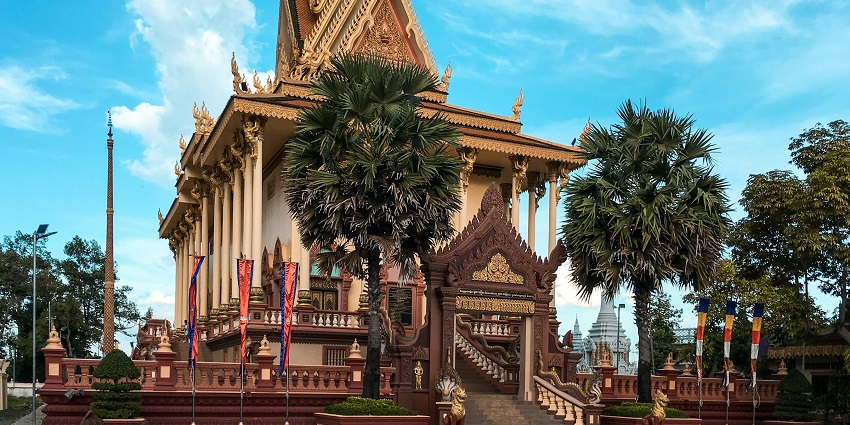 A glimpse of an iconic temple in Phnom Penh with intricate architectural designs.