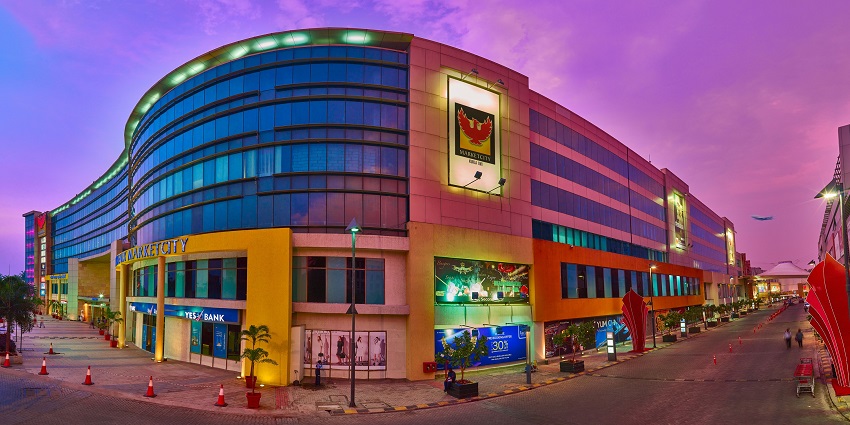 An image of Phoenix Marketcity in Mumbai, one of the best shopping places in India.