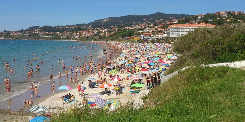 Playa Los Patos, a unique Caribbean beach on Península de Pedernales, famed for its beauty