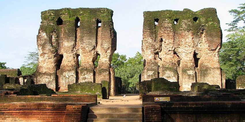 A view of the historical ruins in the museum, a place to visit in Polonnaruwa
