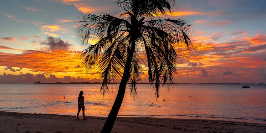 The cleanest shores of the Pottuvil Point, the most-visited Arugam Bay Nightlife Spot