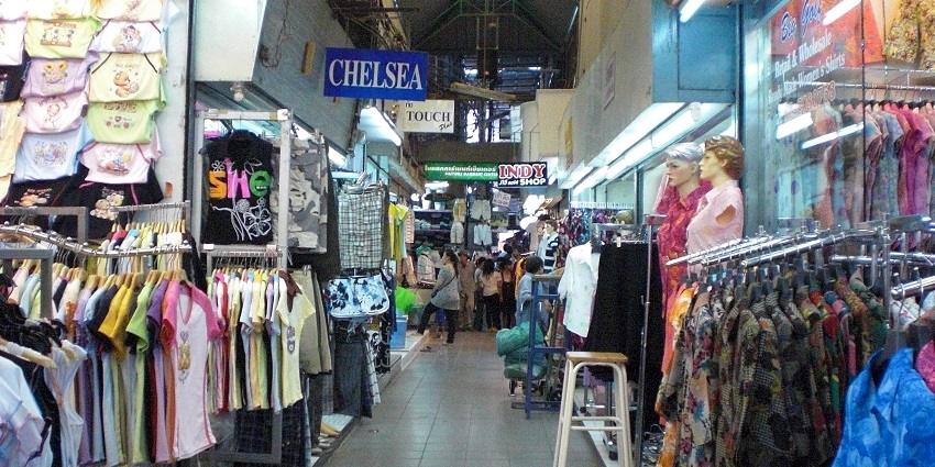 Pratunam Market offers affordable wholesale fashion, featuring street stalls with clothing
