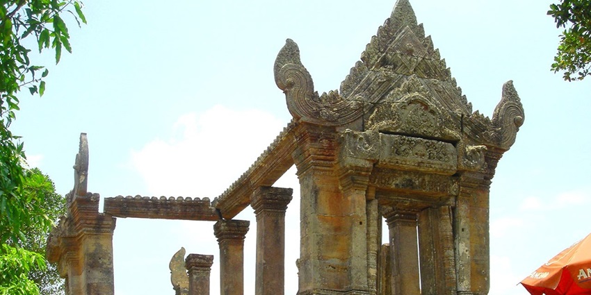 A breathtaking view of Preah Vihear Temple, a historic place for a Cambodia trip for a honeymoon.