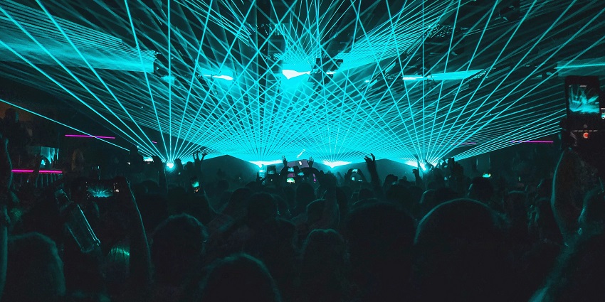 An image of Sunburn Festival in Pune, one of the places in India that celebrate the Sunburn Festival.
