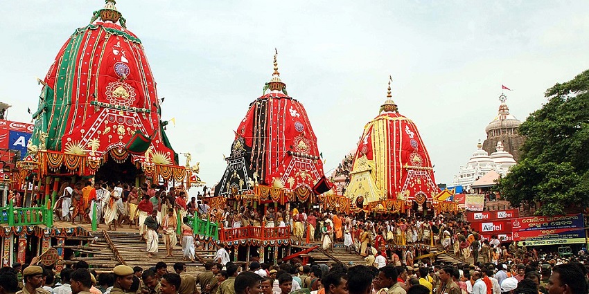An image of the Puri Rath Yatra festival, one of the popular festivals in July in India.