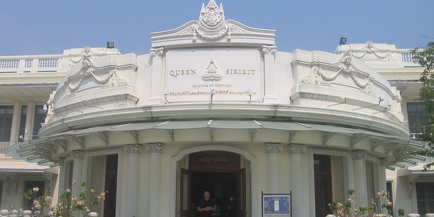 Queen Sirikit Museum showcases Thai textiles, garments, and fabric art near Wat Pho Temple.