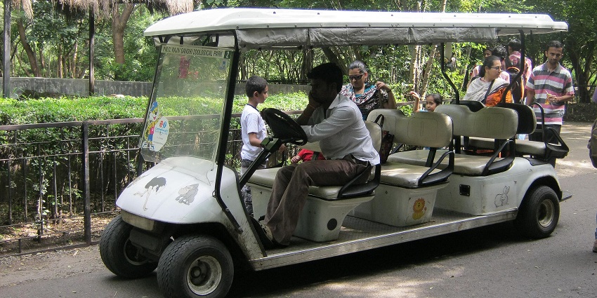 Rajiv Gandhi Zoological Park and Wildlife Research Centre entry gate with signage.