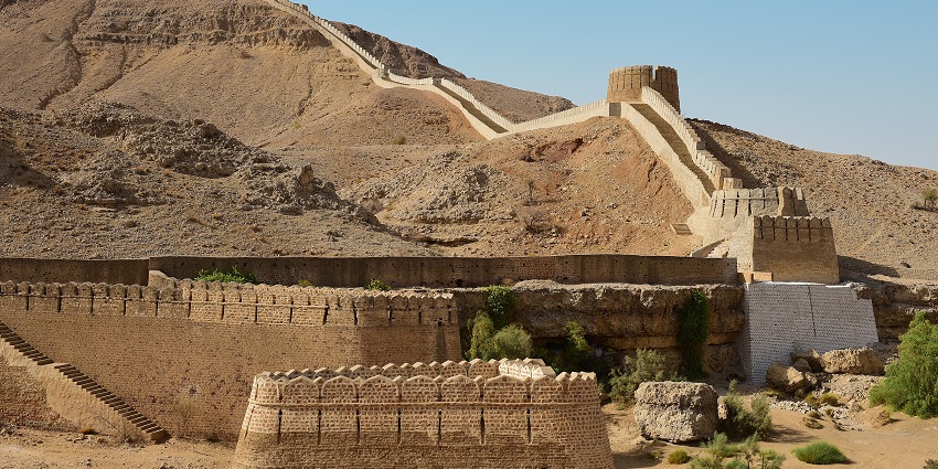 An image of the bricked Ranikot Fort, also known as the ‘Great Wall Of Sindh’ in Pakistan