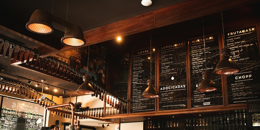 Image of the Rick's Cafe, showcasing the setting of the best nightlife in Jamaica.