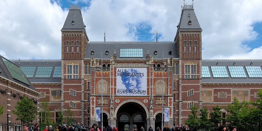 An image showing a view of the Rijksmuseum, one of the best heritage museums in the world.