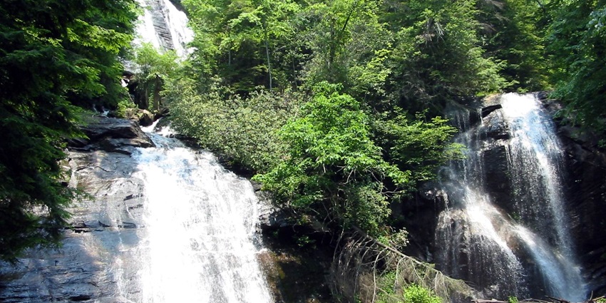An underground waterfall located inside Lookout Mountain, Tennessee, creating a surreal natural spectacle.