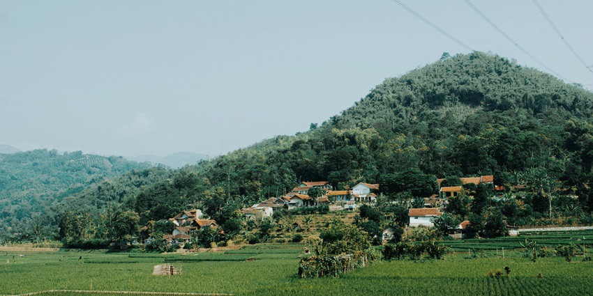 Sakaraha Town, a famous place to visit around the Isalo National Park.