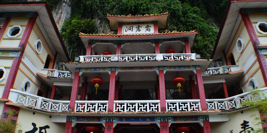 View of Sam Poh Tong Temple or the Sit Toh Temple, located in Ipoh, Malaysia.
