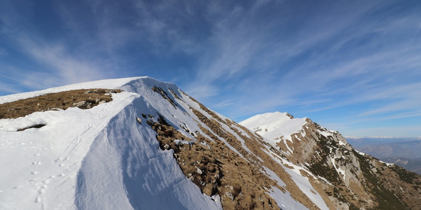 A glimpse of Sanjiangyuan National Park, one of the top places for snow leopard trekking.