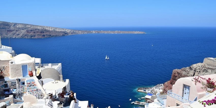 Santorini’s sunsets and white cliffs make it a perfect place to visit on Valentine's Day!