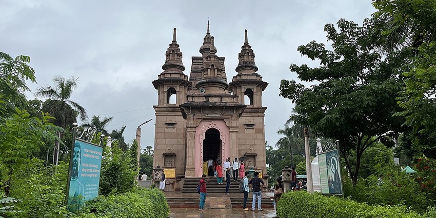 The Sarnath Temple for Buddhists is a renowned pilgrimage site in Varanasi.