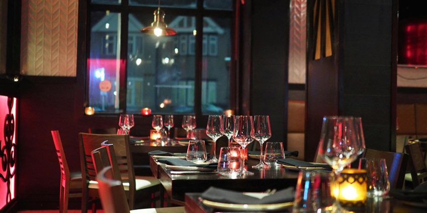 Experience Sea.Fire.Salt.Sky in the Maldives offer underwater dining, teppanyaki, rooftop views, and Indian cuisine.