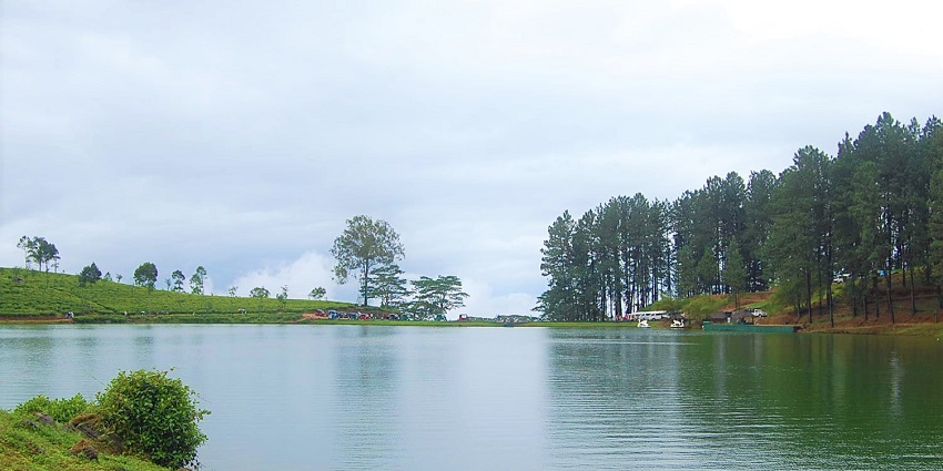 Sembuwatta Lake is a tourist attraction situated at Elkaduwa in the Matale District