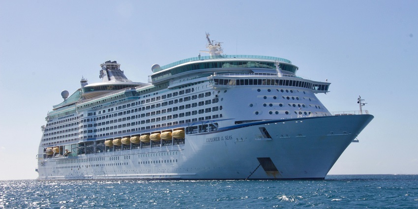 Cruise ship, sailing on the ocean with calm water, similar to the Mumbai cruise, which is one of the fun things to do in Mumbai