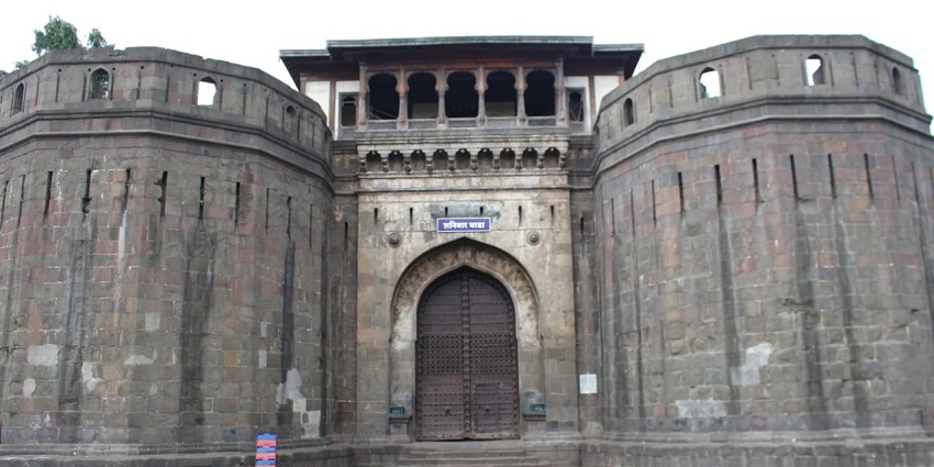 Shaniwar Wada with its grand entrance, a place to visit near Katraj Lake in Pune.