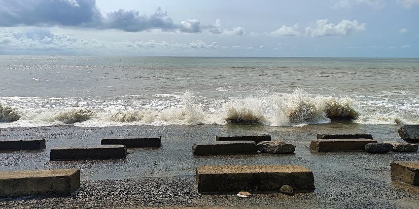 Relax to the sound of waves at this peaceful retreat by West Bengal's coast in India.