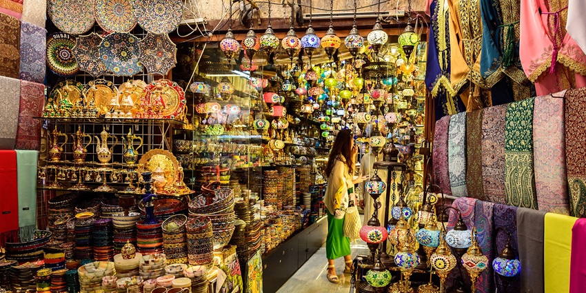 Shopping for gold souvenirs is one of the best things to do in Ajman
