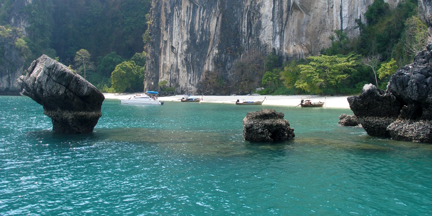 Crystal clear waters at a Milky way lagoon, snorkelling is the ideal thing to do on Palau island for adventure lovers