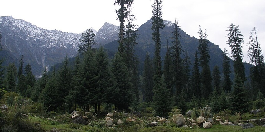 View of Solang Valley a popular place near Him Valley Amusement & Cultural Park.